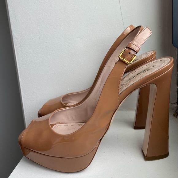 Miu Miu Pantent Leather Pumps - Picture 6 of 16